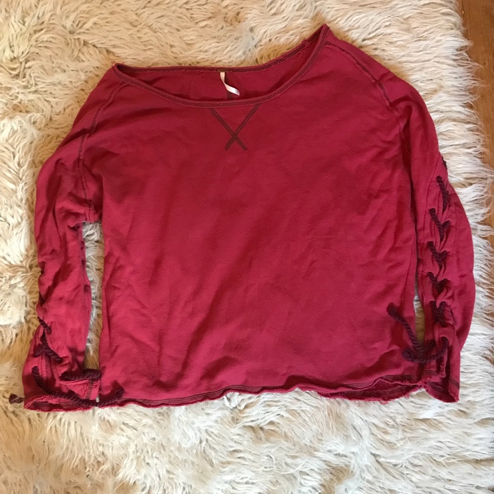 Free People 💕red pullover sweatshirt